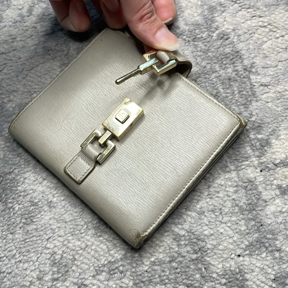 Gucci Leather Piston Lock Jackie Wallet Compact Ivory Gray - Picture 12 of 17